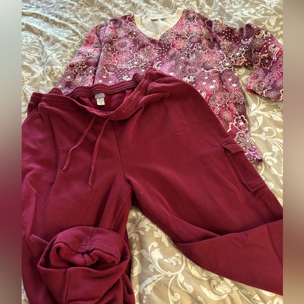 2 piece set, “Laura Scott” size 3x, great condition, burgundy